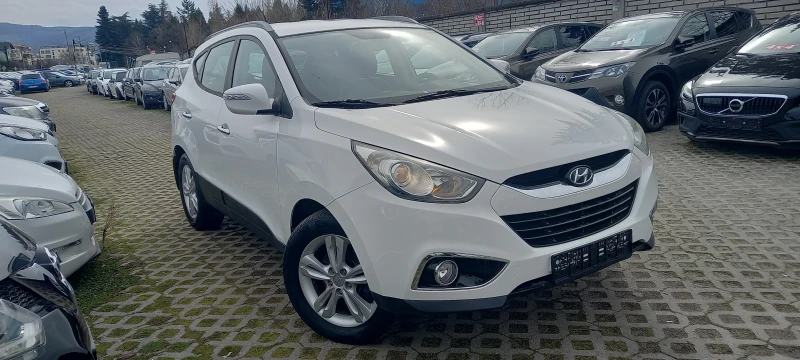 Hyundai IX35 ИЗКЛЮЧИТЕЛЕН СЕРВИЗ КНИЖК УНИКТ ОБСЛУЖН НОВ ИТАЛИЯ, снимка 2 - Автомобили и джипове - 32911363