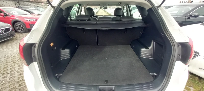 Hyundai IX35 ИЗКЛЮЧИТЕЛЕН СЕРВИЗ КНИЖК УНИКТ ОБСЛУЖН НОВ ИТАЛИЯ, снимка 17 - Автомобили и джипове - 32911363