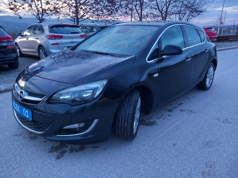 Opel Astra 1.4 kosmo газ бензин, снимка 2 - Автомобили и джипове - 44583311