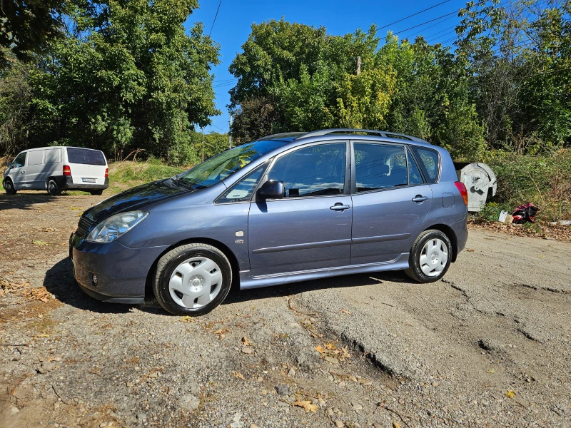 Toyota Corolla verso 2.0D, снимка 8 - Автомобили и джипове - 47494999