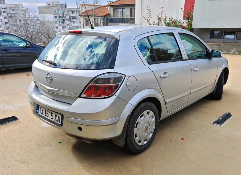 Opel Astra, снимка 4 - Автомобили и джипове - 48281937