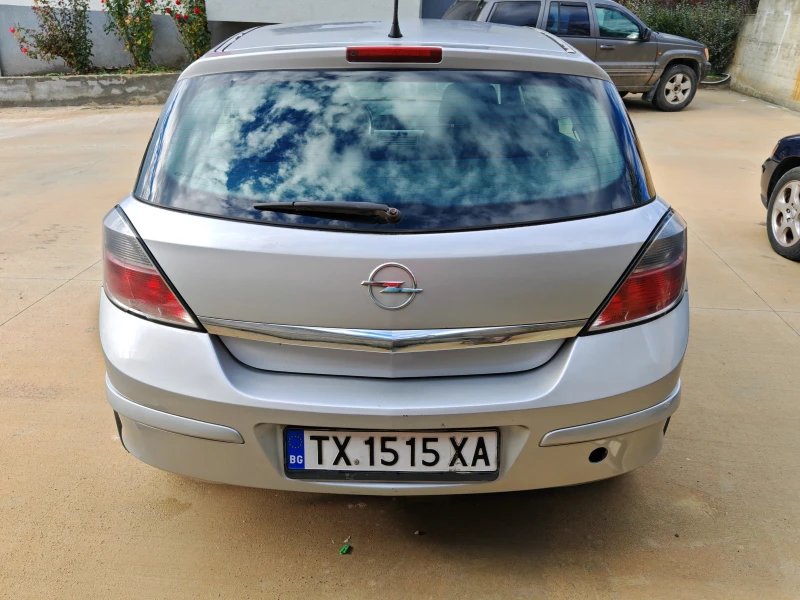 Opel Astra, снимка 6 - Автомобили и джипове - 48281937