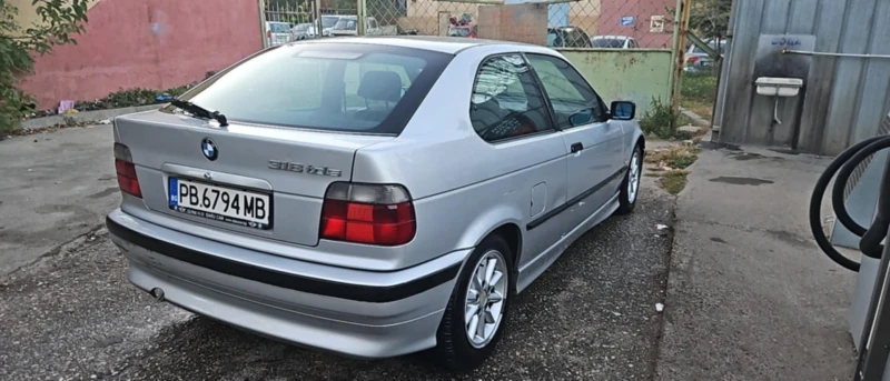 BMW 318 318TDS, снимка 4 - Автомобили и джипове - 48540537