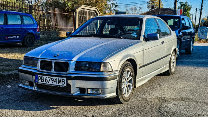 BMW 318 318TDS, снимка 10 - Автомобили и джипове - 48540537