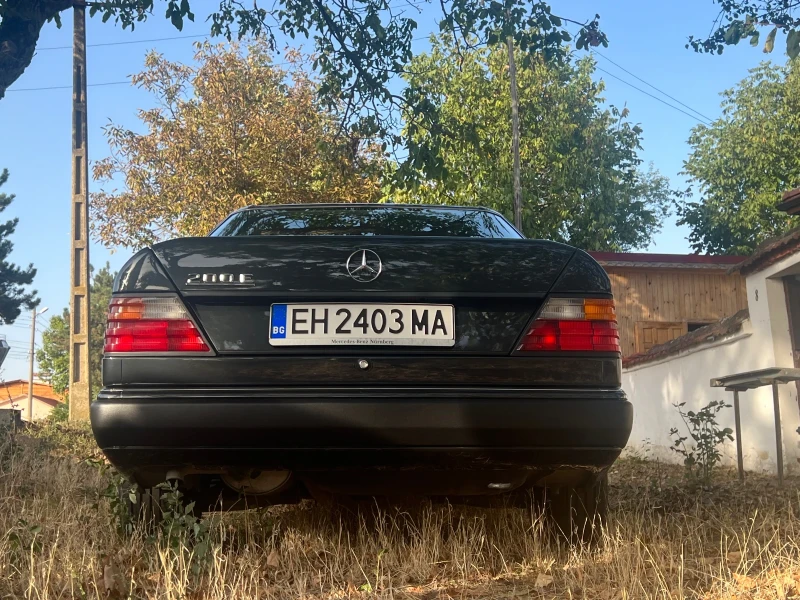 Mercedes-Benz 124 2.0i, снимка 2 - Автомобили и джипове - 49544164