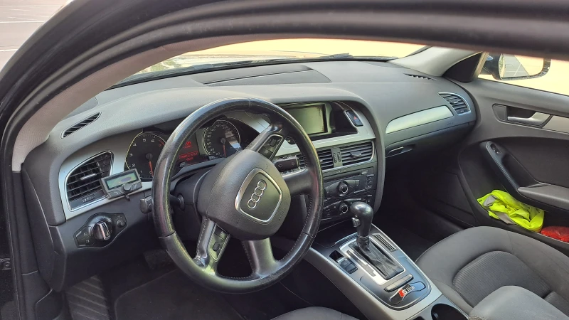 Audi A4 1, 8 T  Automat Sedan , снимка 10 - Автомобили и джипове - 52243986