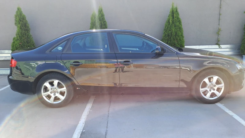 Audi A4 1, 8 T  Automat Sedan , снимка 7 - Автомобили и джипове - 52243986