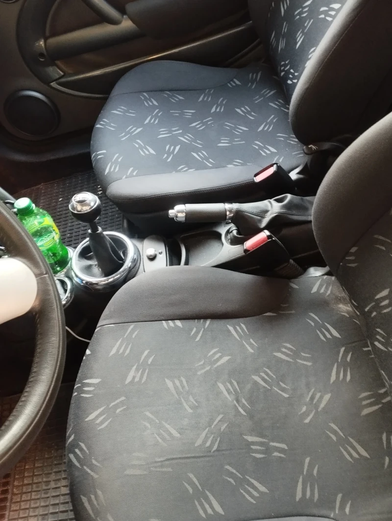 Mini One 1.6, снимка 9 - Автомобили и джипове - 52381144