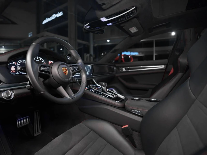 Porsche Panamera GTS* PANO* BURM-3D* HEAD-UP* 360* DESIGN* NOGHT* , снимка 11 - Автомобили и джипове - 52480577