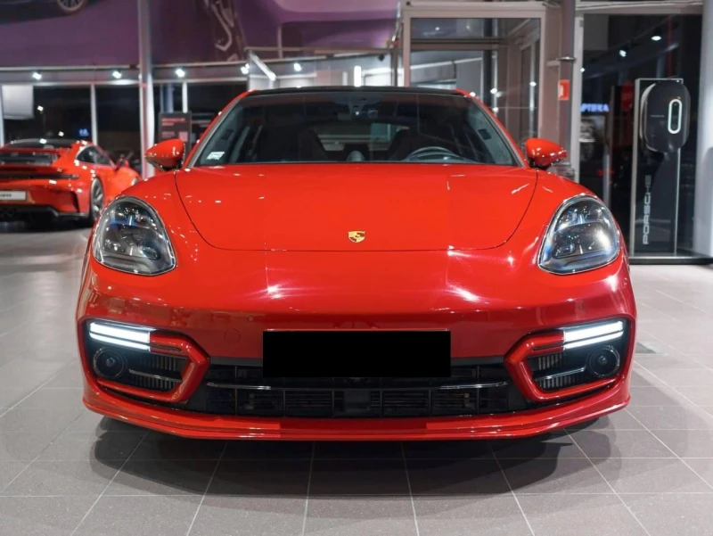 Porsche Panamera GTS* PANO* BURM-3D* HEAD-UP* 360* DESIGN* NOGHT* , снимка 2 - Автомобили и джипове - 52480577