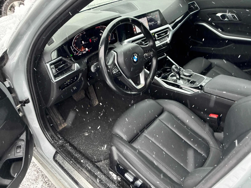 BMW 330 * CARFAX * БЕЗ ПЪРВОНАЧАЛНА ВНОСКА, снимка 6 - Автомобили и джипове - 52691684