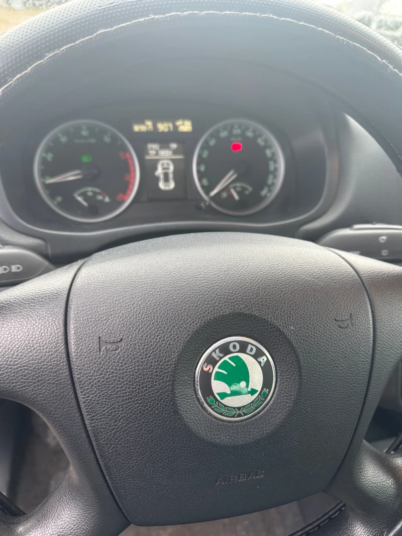 Skoda Roomster 1.6 i , снимка 10 - Автомобили и джипове - 53452274