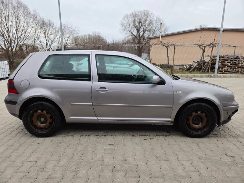 VW Golf 1.9 TDI 90 коня, снимка 6 - Автомобили и джипове - 53501851