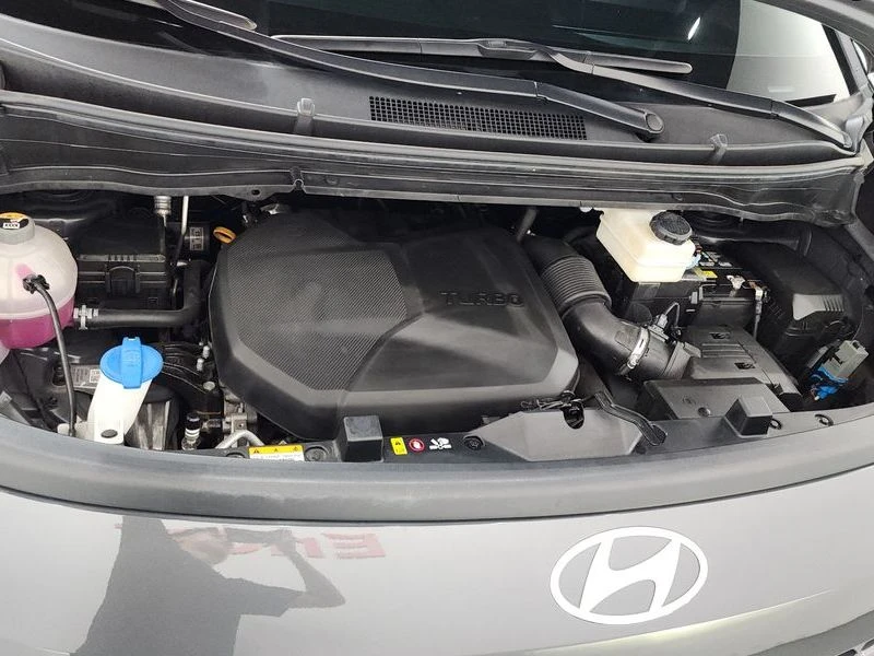 Hyundai Staria 2.2 Automatic, снимка 6 - Автомобили и джипове - 55949579