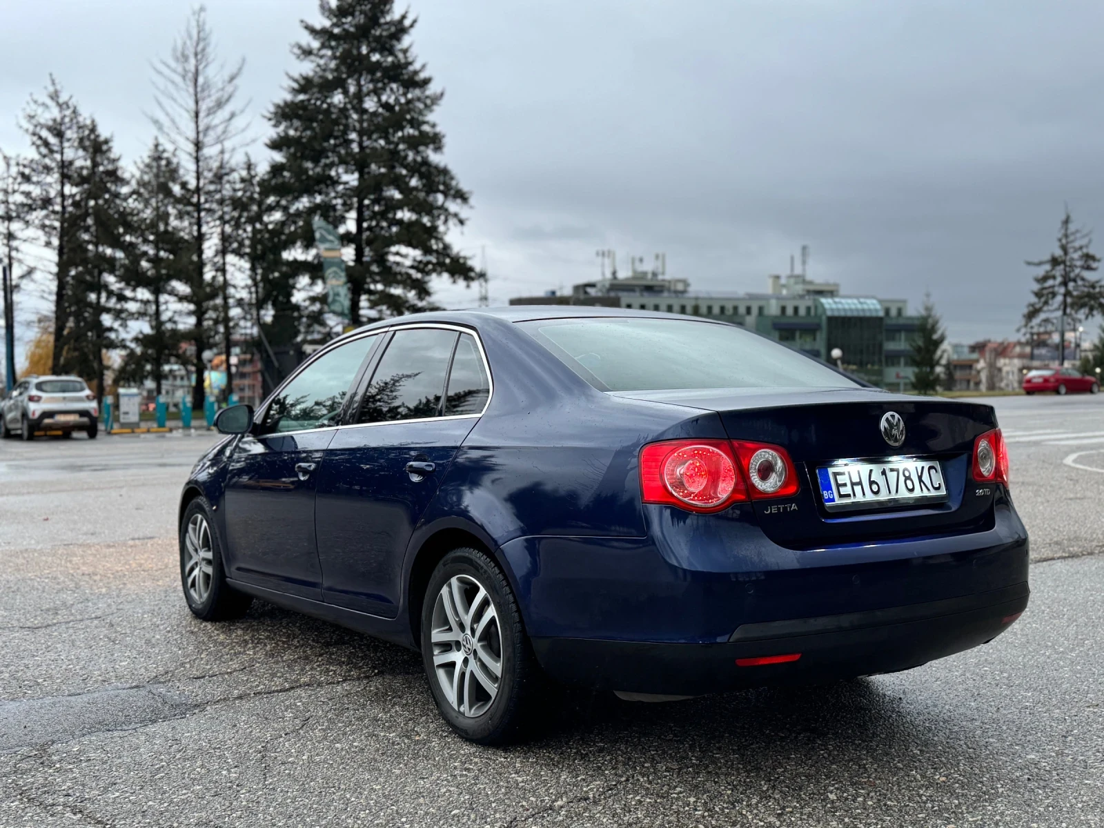 VW Jetta  - изображение 8