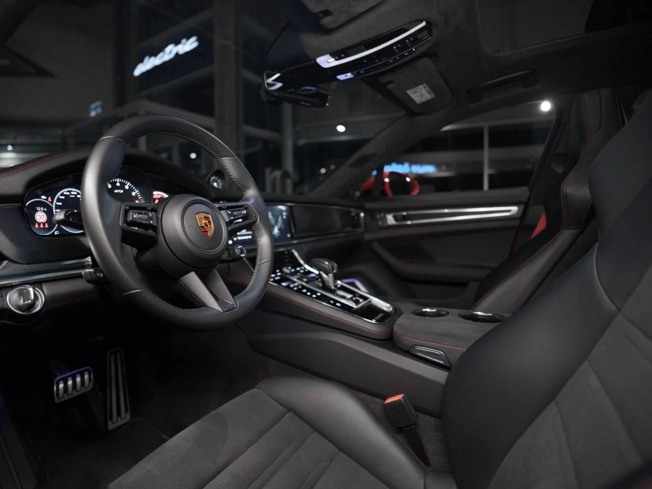 Porsche Panamera GTS* PANO* BURM-3D* HEAD-UP* 360* DESIGN* NOGHT*  | Mobile.bg   11