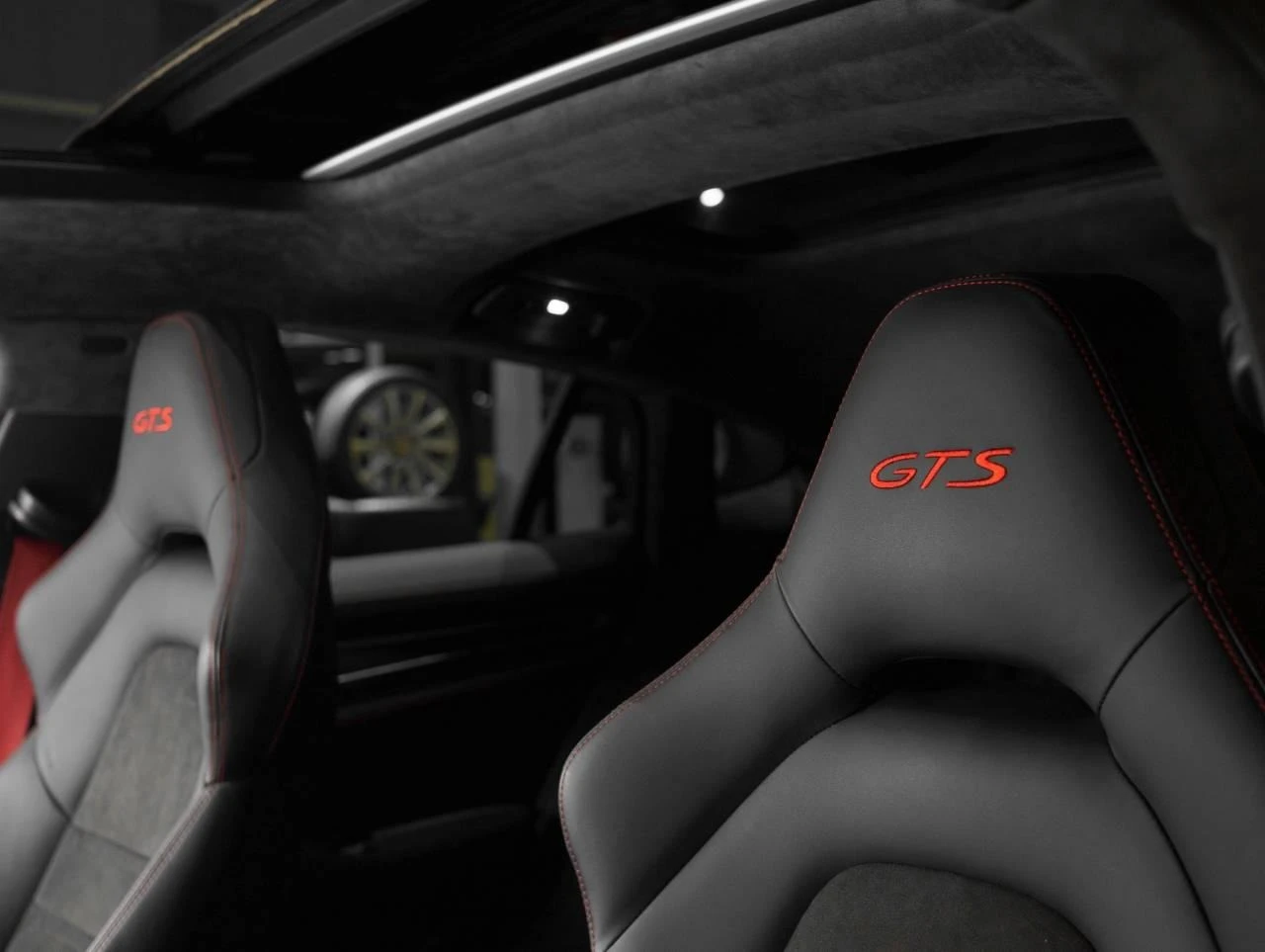 Porsche Panamera GTS* PANO* BURM-3D* HEAD-UP* 360* DESIGN* NOGHT*  - изображение 10