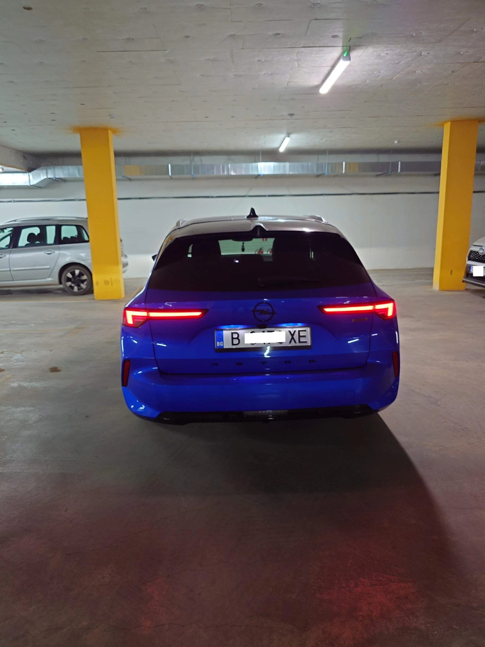 Opel Astra 1.6Turbo PHEV - изображение 4