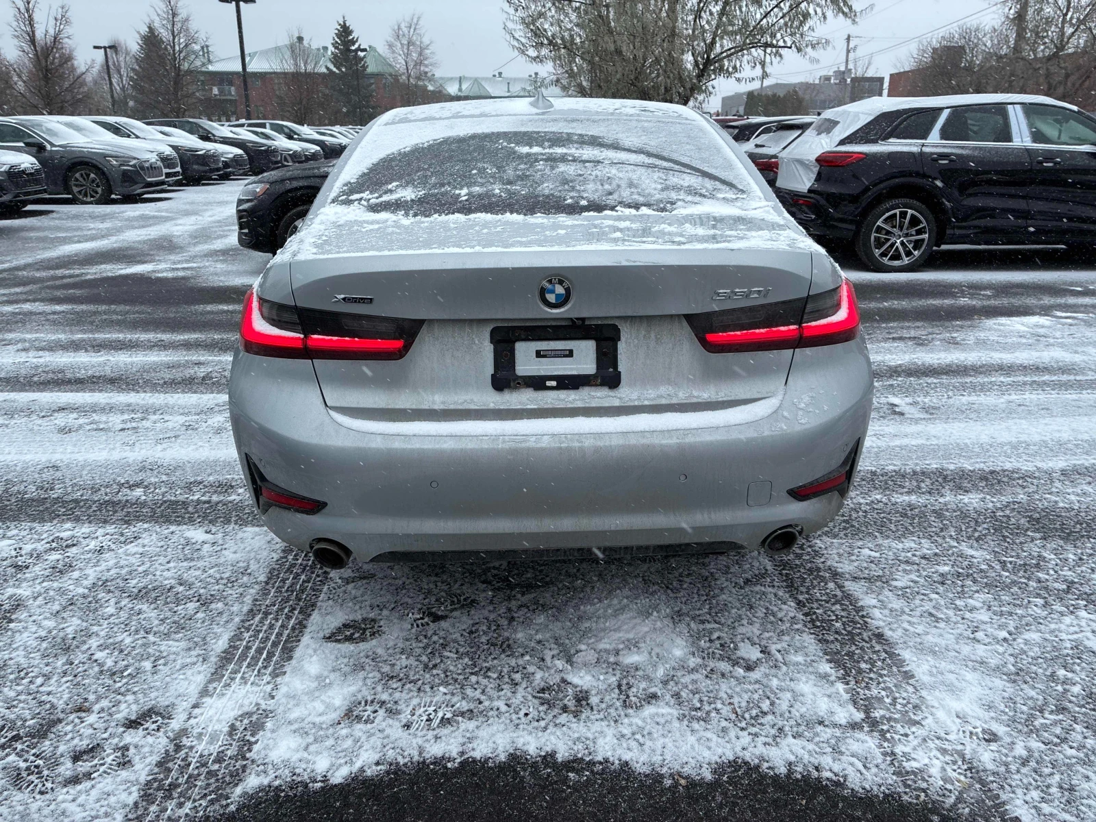 BMW 330 * CARFAX *    | Mobile.bg   5