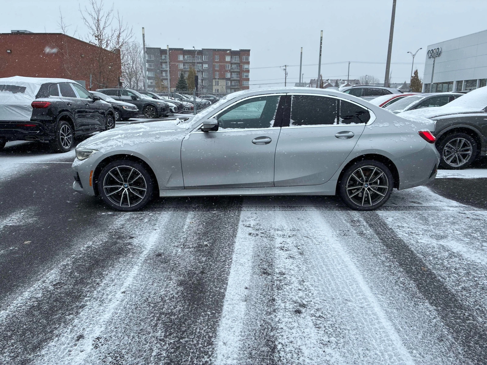 BMW 330 * CARFAX *    | Mobile.bg   4