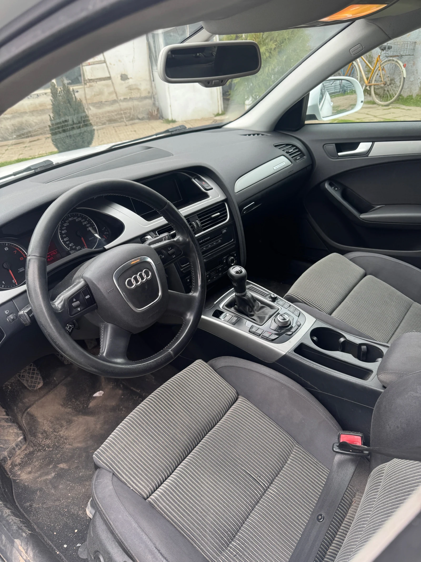 Audi A4, снимка 4 - Автомобили и джипове - 53810174