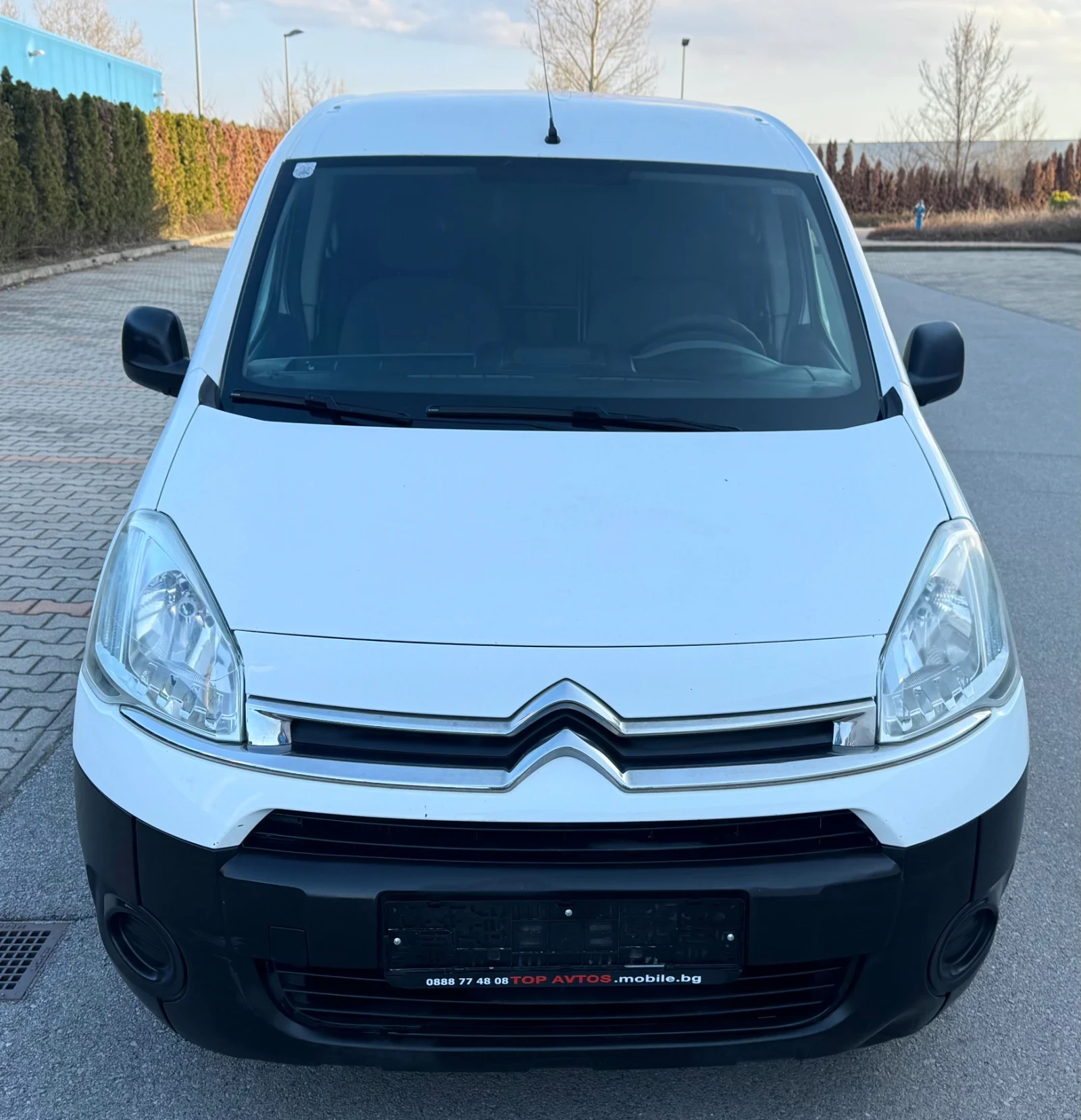 Citroen Berlingo MAXi/1.6 HDi/90kc/2013г/Facelift/EURO 5B, снимка 2 - Автомобили и джипове - 53849802