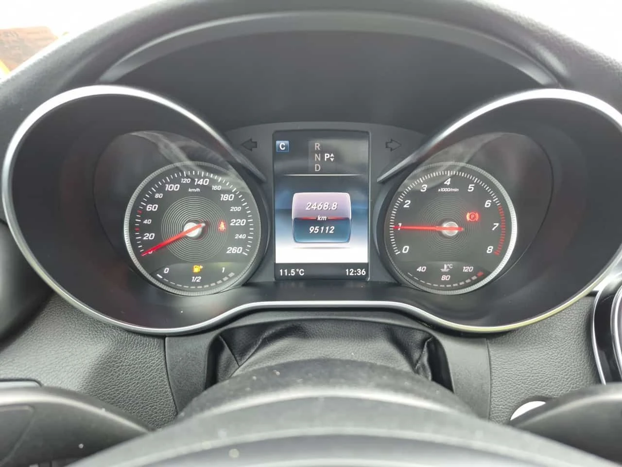 Mercedes-Benz C 300 PANO | KEYLESS | ПОДГРЕВИ | АМБИЕНТ | CARFAX, снимка 9 - Автомобили и джипове - 53928296