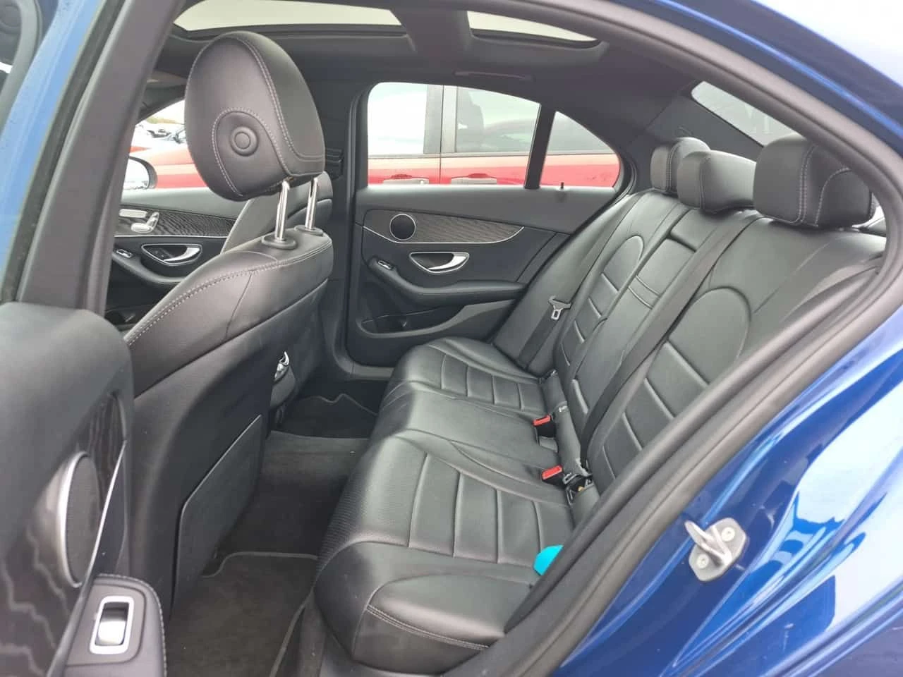 Mercedes-Benz C 300 PANO | KEYLESS | ПОДГРЕВИ | АМБИЕНТ | CARFAX, снимка 12 - Автомобили и джипове - 53928296