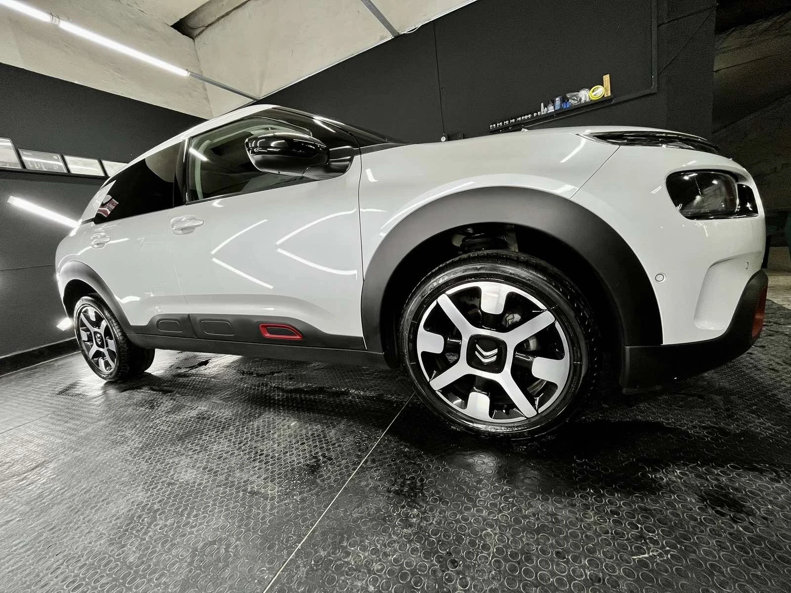 Citroen C4 Cactus 1.2 PureTech 110 EAT6 SHINE | Mobile.bg � ����������� 6
