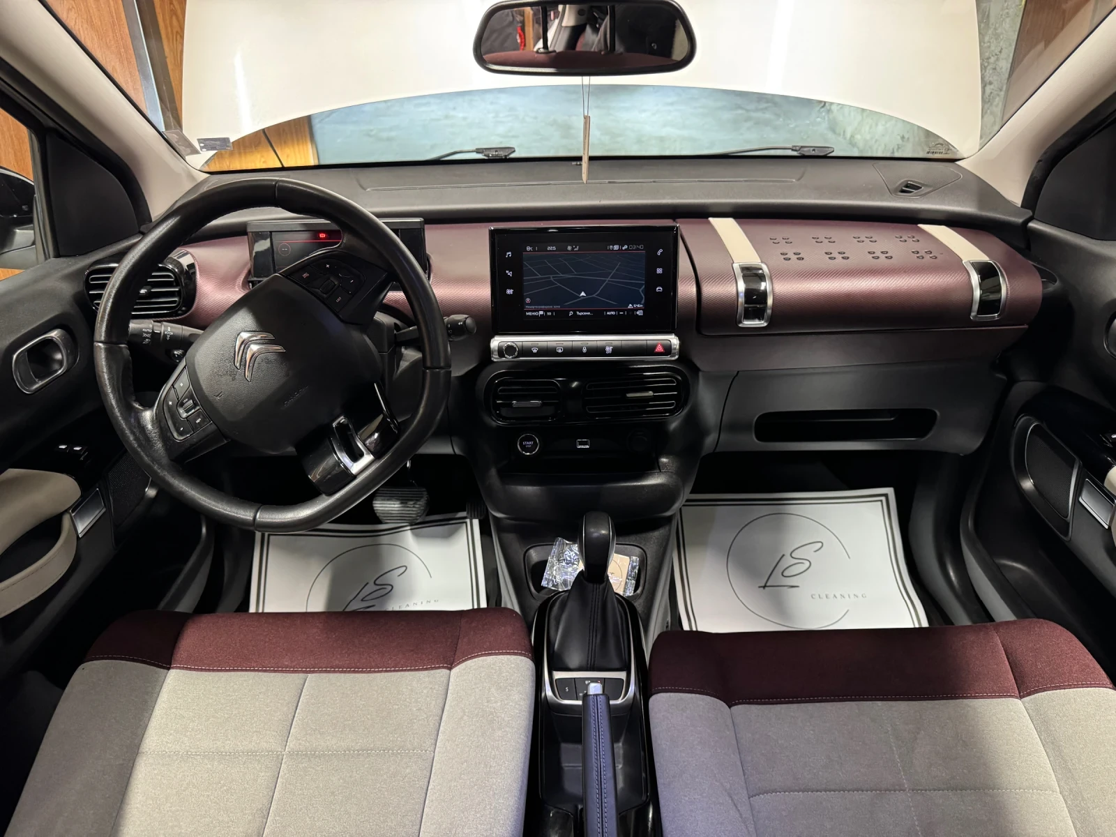 Citroen C4 Cactus 1.2 PureTech 110 EAT6 SHINE, снимка 8 - Автомобили и джипове - 53976756