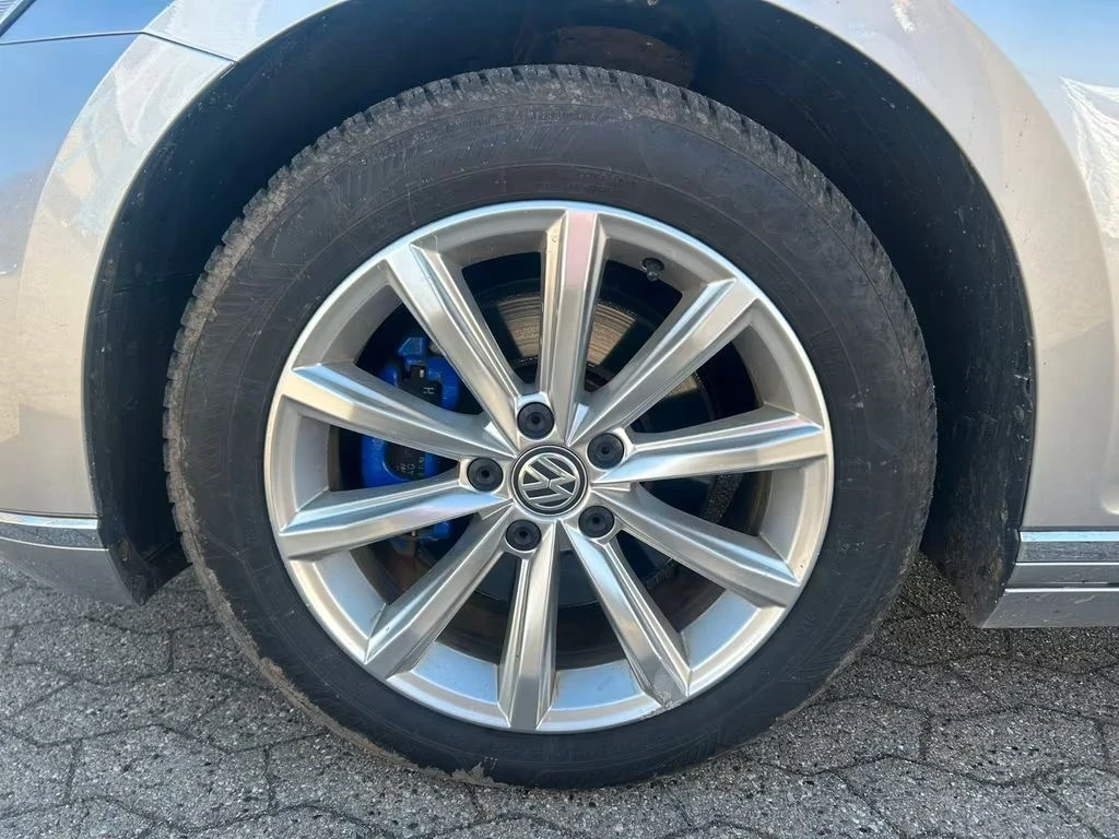 VW Passat Lim. Hybrid GTE* HUD* DigitalCockpit , снимка 10 - Автомобили и джипове - 54033600
