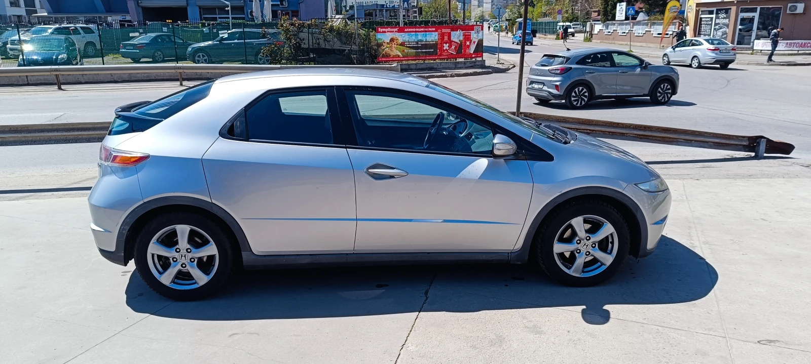 Honda Civic 1.4 83.кс 162000км/Нов съединител, снимка 5 - Автомобили и джипове - 54382534