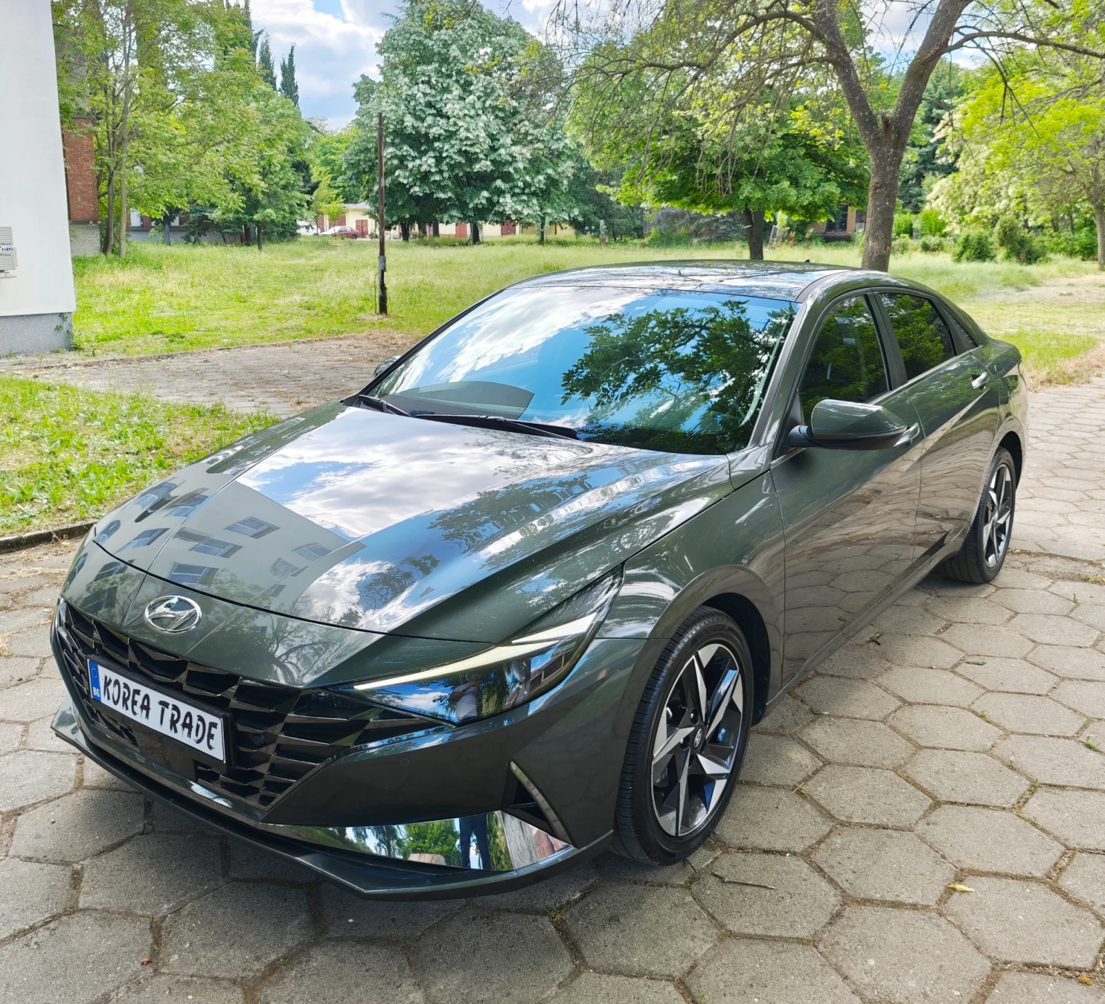 Hyundai Elantra 1.6 MPI, снимка 8 - Автомобили и джипове - 54595428