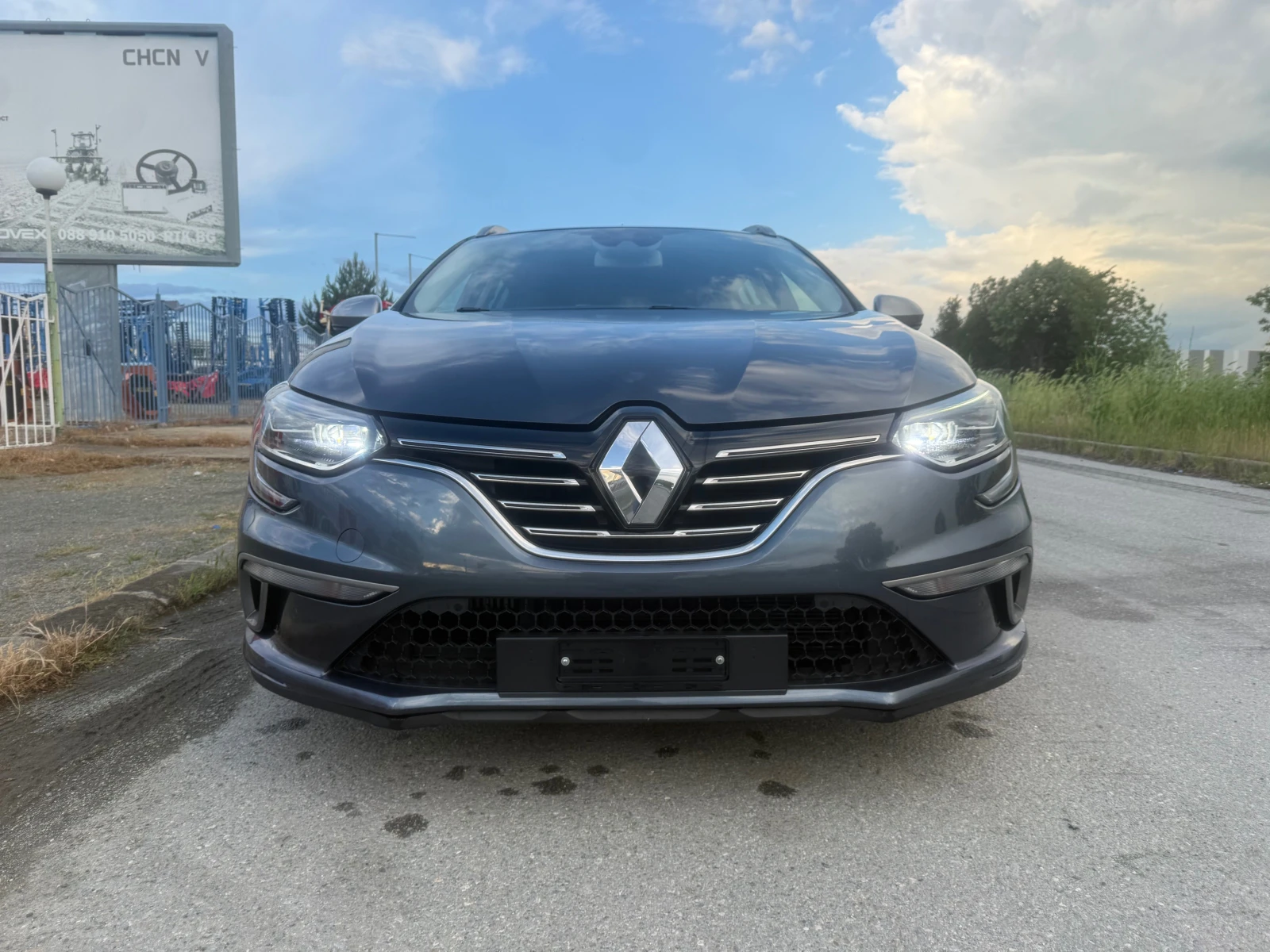 Renault Megane GT-LINE AUT. NAVI ШВЕЙЦАРИЯ, снимка 5 - Автомобили и джипове - 54649386