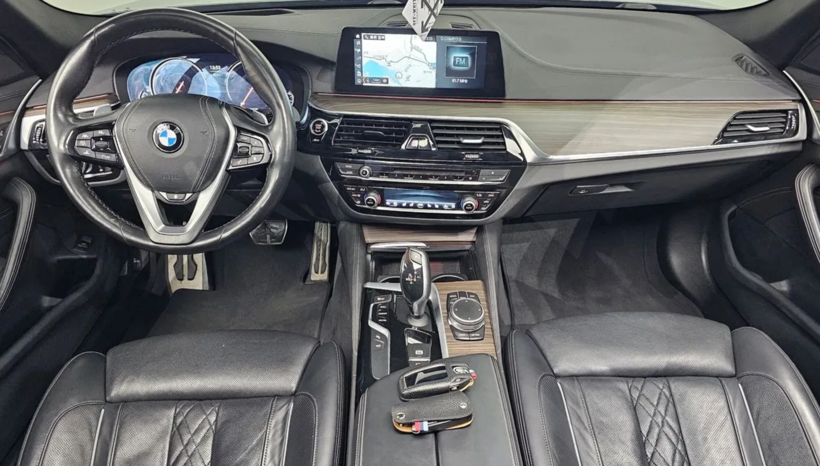 BMW 530 М* HUD* Обдух* 360* Крайна цена* , снимка 4 - Автомобили и джипове - 54741532