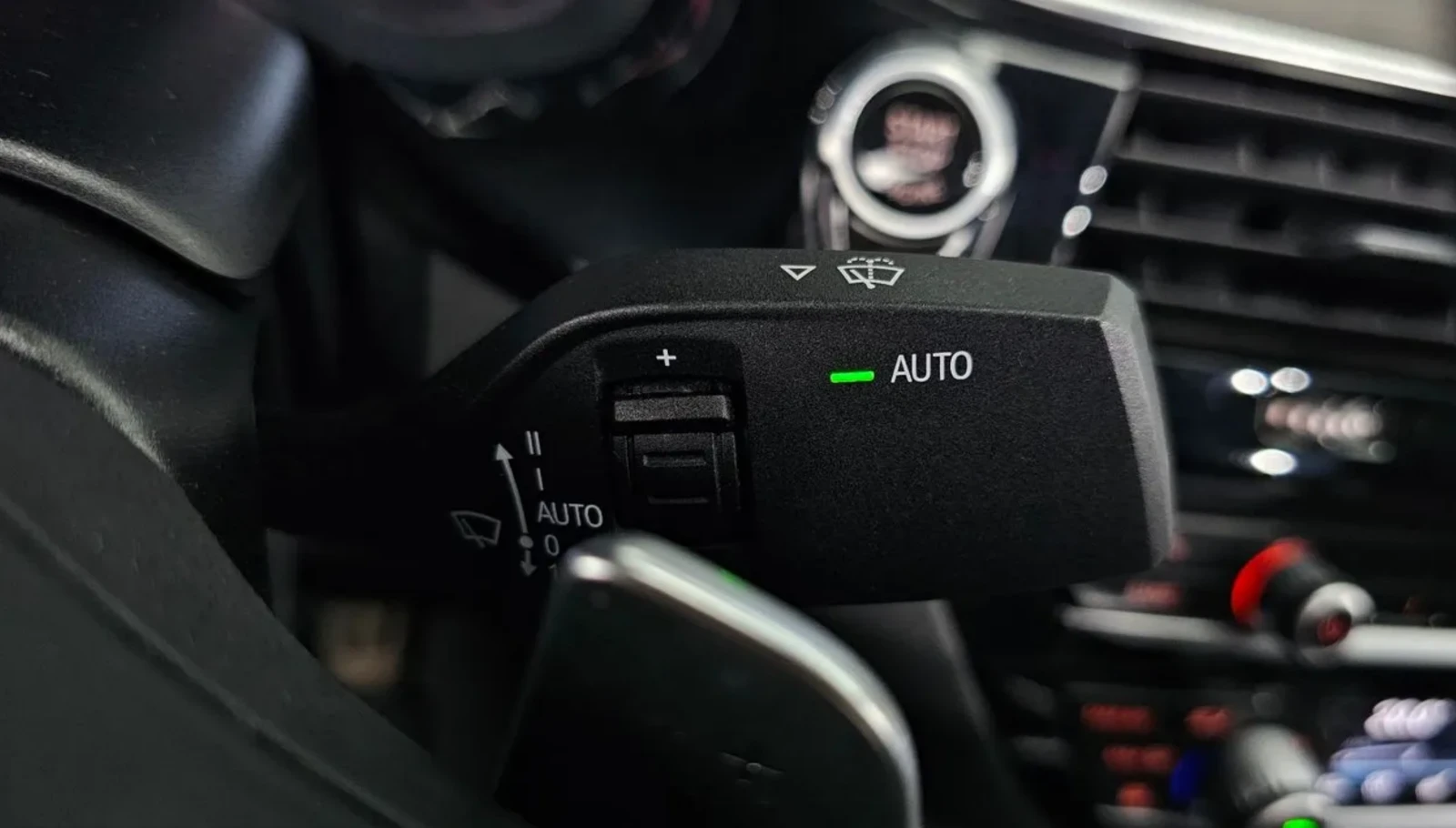 BMW 530 М* HUD* Обдух* 360* Крайна цена* , снимка 14 - Автомобили и джипове - 54741532