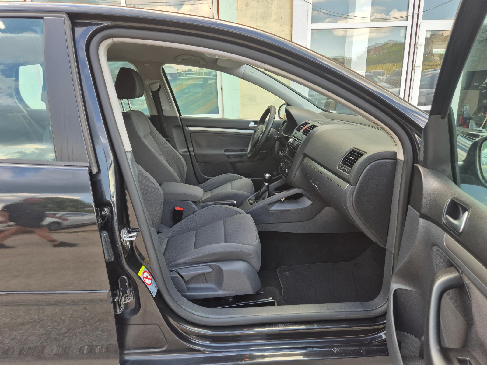 VW Golf 2.0TDI 140КС , снимка 13 - Автомобили и джипове - 54857756