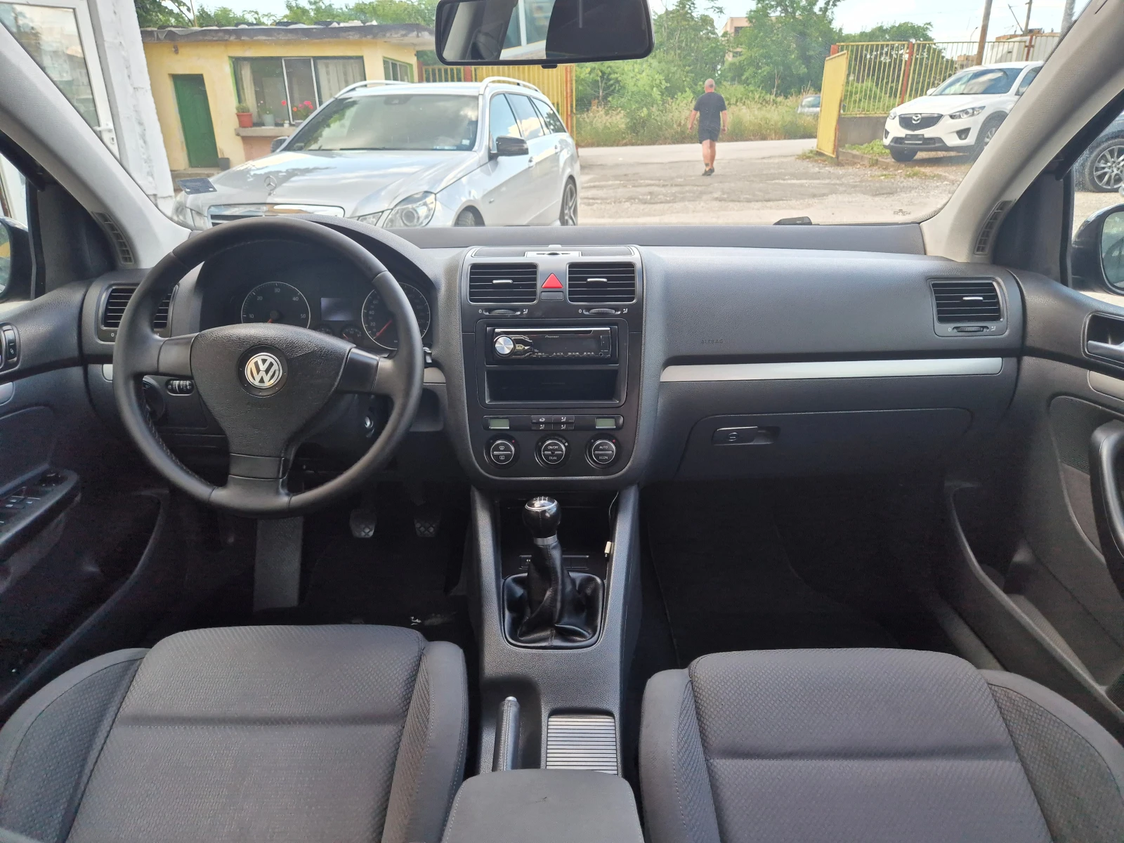 VW Golf 2.0TDI 140КС , снимка 15 - Автомобили и джипове - 54857756