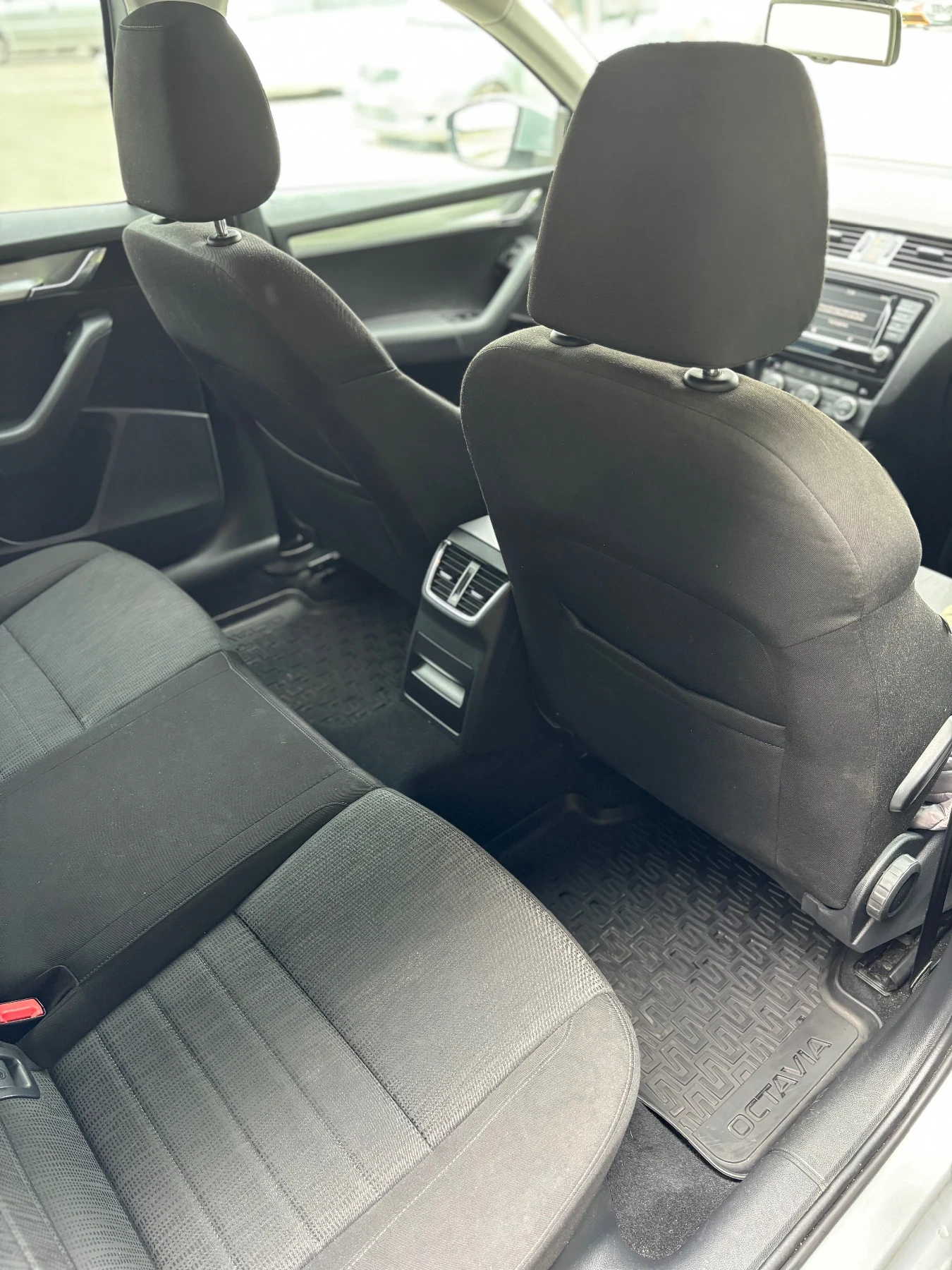 Skoda Octavia 2.0 tdi 150 hp, снимка 10 - Автомобили и джипове - 55600488