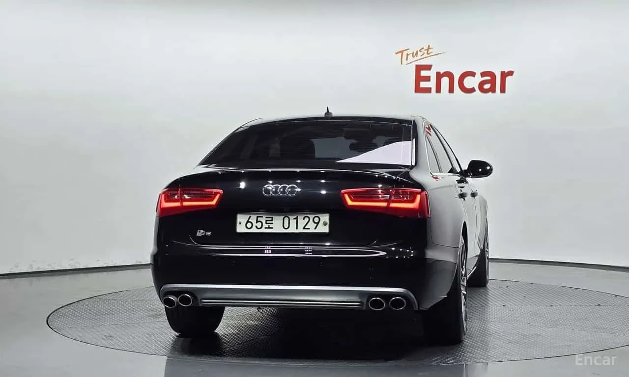 Audi A6  2.0 TDI Dynamic / HUD / MEMORY / КОЖА / ПОДГРЕВИ , снимка 4 - Автомобили и джипове - 55616690