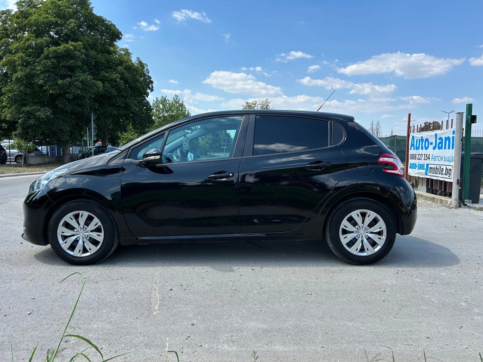 Peugeot 208 1.4HDi/EURO 5/НОВ ВНОС, снимка 7 - Автомобили и джипове - 55625997