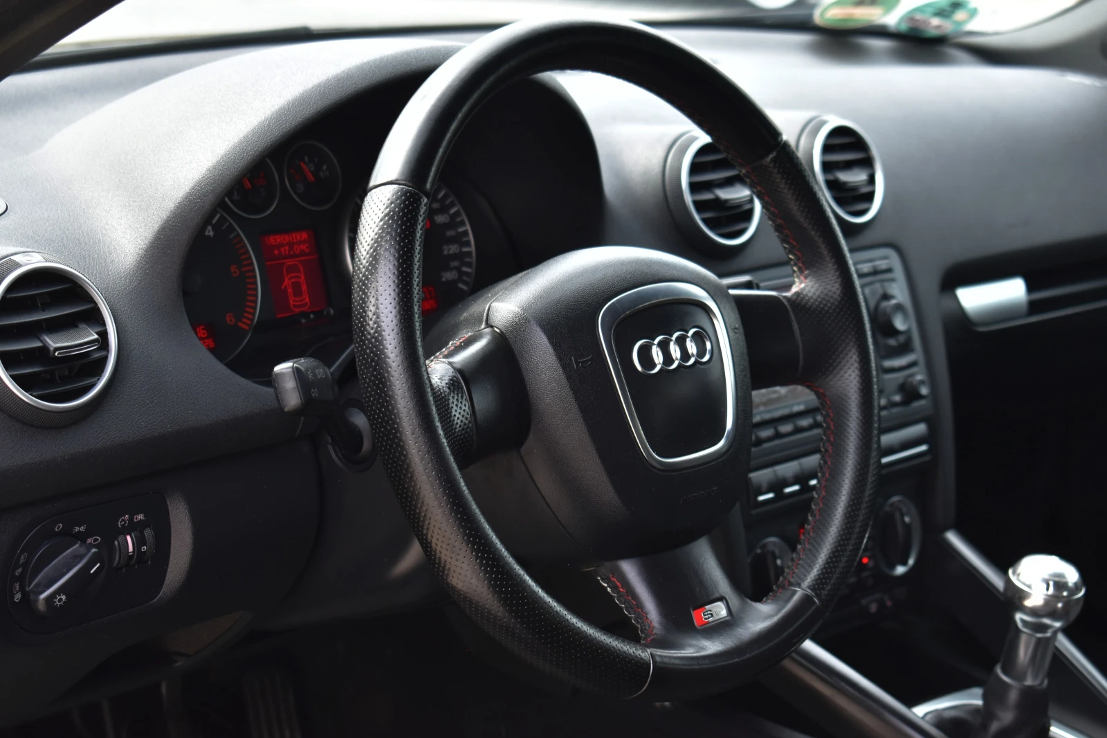 Audi A3 SPORTBACK* 1.9TDI* 3XS-LINE* КОЖА* XENON* BOSE SOU, снимка 9 - Автомобили и джипове - 56084619