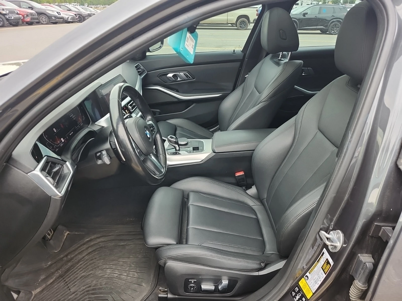 BMW 330 * 330I XDRIVE * АВТОКРЕДИТ БЕЗ ПЪРВОНАЧАЛНА ВНОСКА, снимка 5 - Автомобили и джипове - 56137208