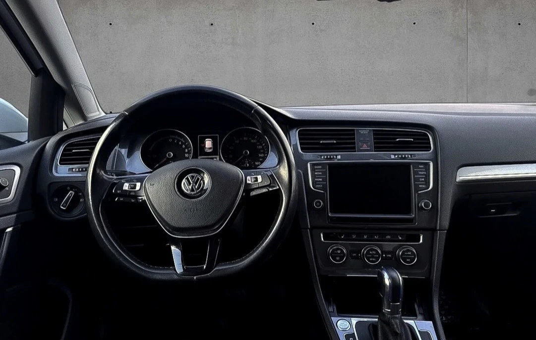 VW Golf, снимка 8 - Автомобили и джипове - 56623751