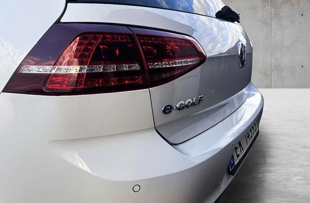 VW Golf, снимка 15 - Автомобили и джипове - 56623751