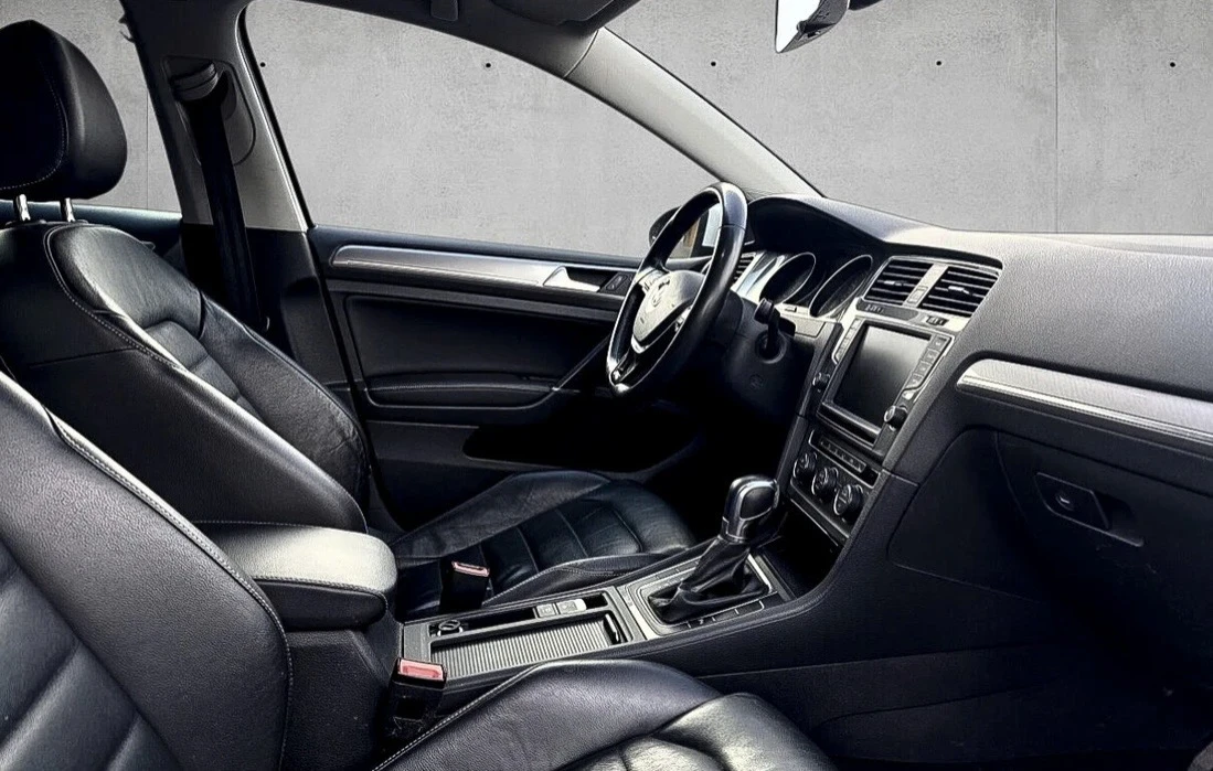 VW Golf, снимка 7 - Автомобили и джипове - 56623751