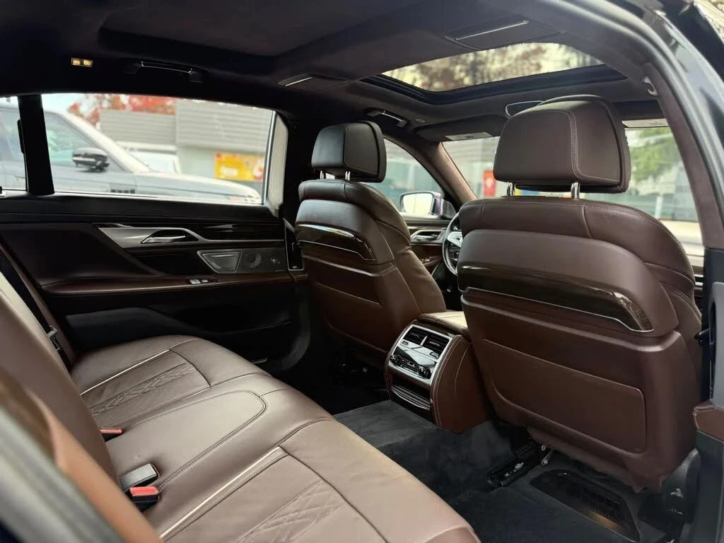 BMW 750, снимка 17 - Автомобили и джипове - 56706656