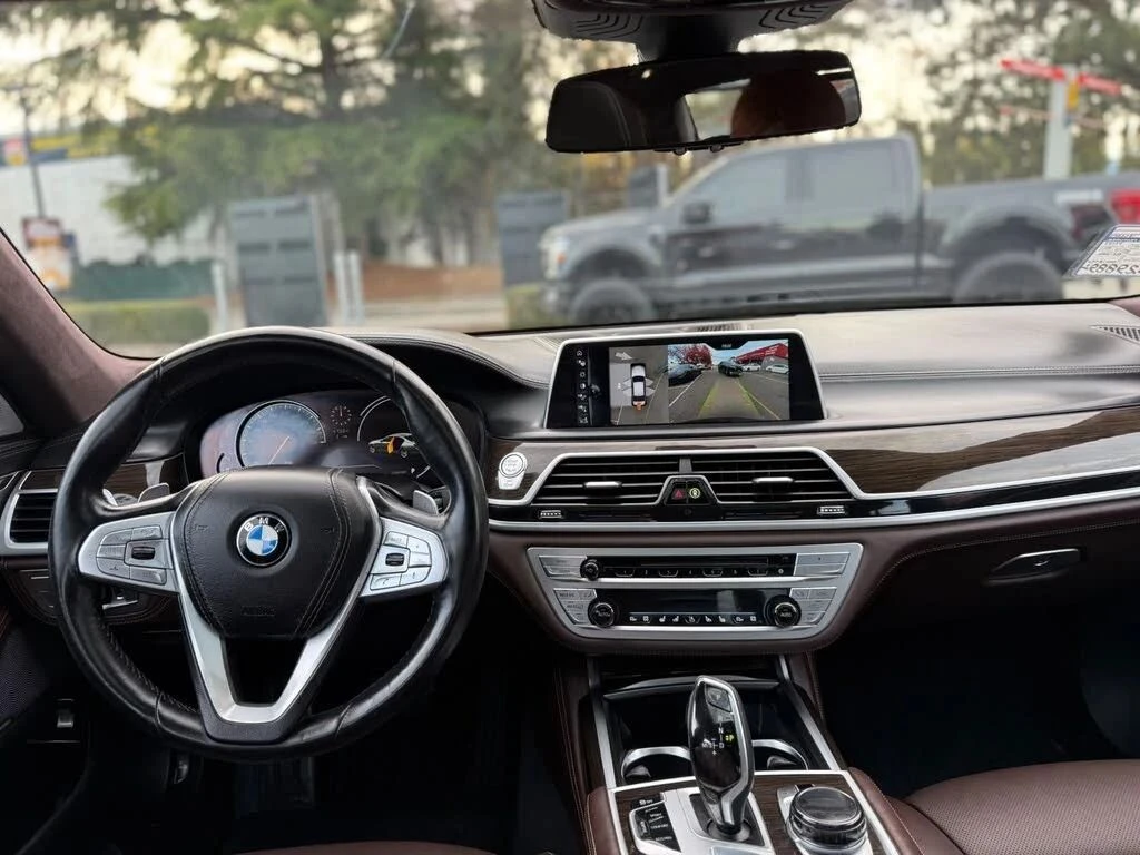 BMW 750, снимка 12 - Автомобили и джипове - 56706656
