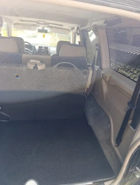 Nissan Terrano, снимка 8 - Автомобили и джипове - 53622446