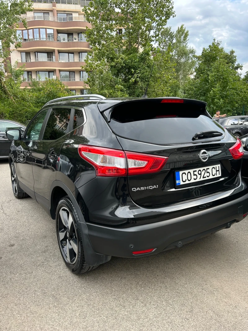 Nissan Qashqai 1.6 dCi 4x4, снимка 3 - Автомобили и джипове - 46847401